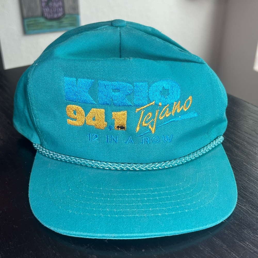 Vintage retro Teal KRIO 94.1 Tejano Cap rope trucker hate SnapBack some wear